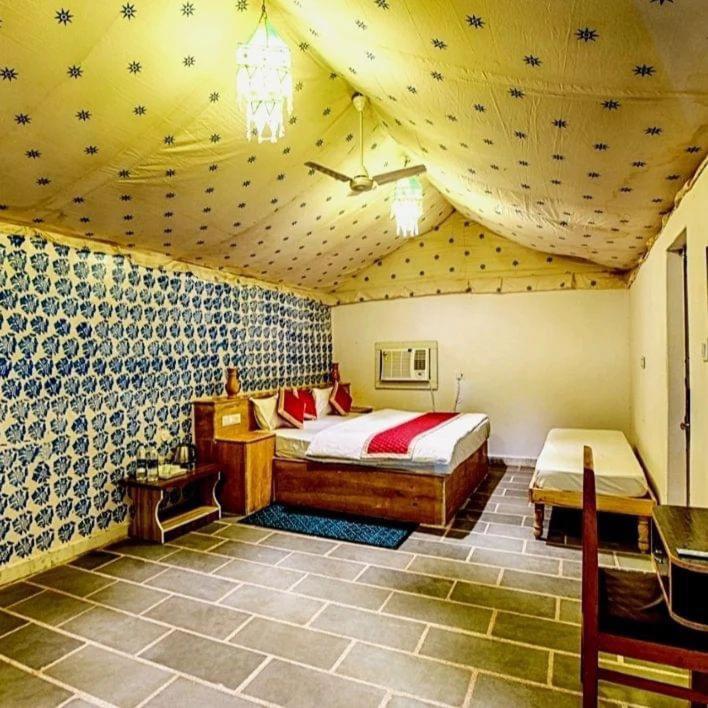 Om Luxury Resort Jaisalmer Δωμάτιο φωτογραφία