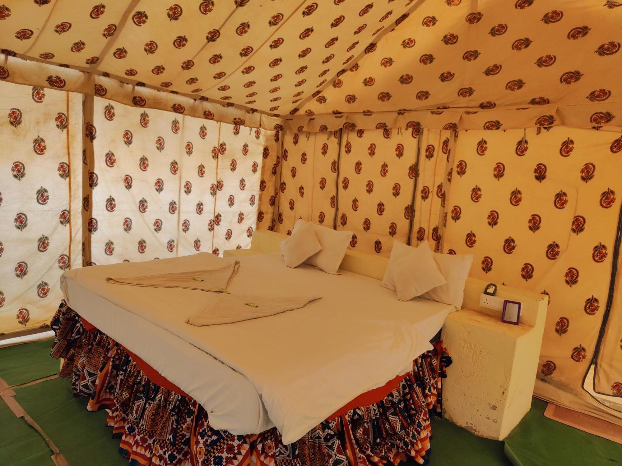 Om Luxury Resort Jaisalmer Δωμάτιο φωτογραφία